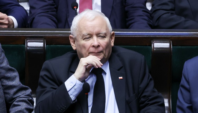 Nowy sondaż wywraca stolik. PiS wygrywa wybory, Polska 2050 i PSL poza Sejmem
