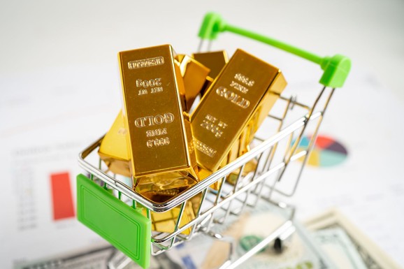 ZLATNA LEKCIJA Kako prepoznati trenutak u kom je investiciono zlato moguće kupiti sa popustom