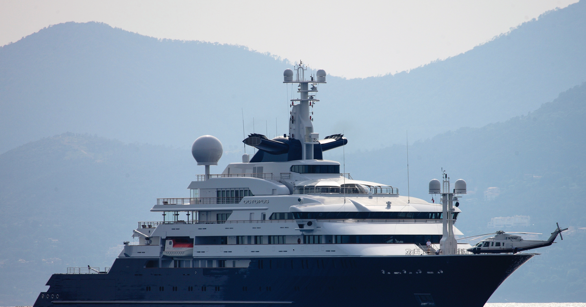 Paul Allen's 414-foot superyacht is for sale for $325 million. Take a look  at the late Microsoft cofounder's yacht, which has 2 helipads and a  glass-bottomed underwater lounge.