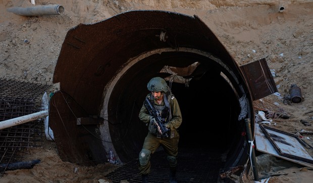 Izraelska vojska u tunelu Hamasa na severu Gaze