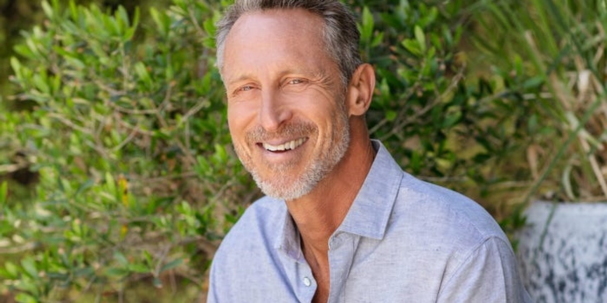 Dr Mark Hyman.