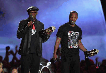 Samuel L. Jackson i Jamie Foxx na MTV Movie Awards 2013