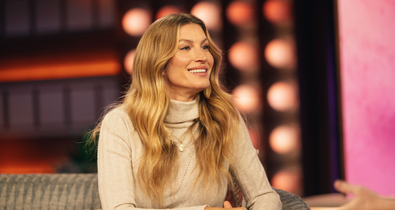 Így még soha nem láttuk: Gisele Bündchen fára mászott, és nyomós oka volt rá