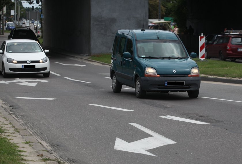 Samochody na ul. Kołobrzeskiej