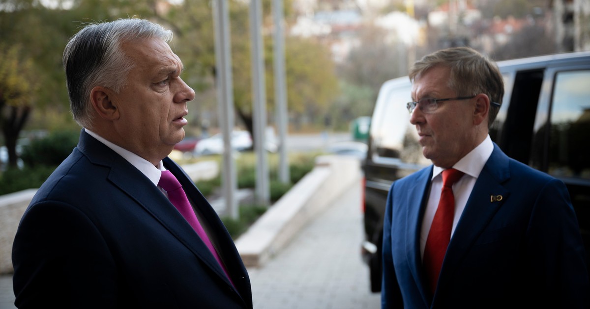 Orbán Viktor: &quot;oldalvizezve&quot; már nem lehet túlélni