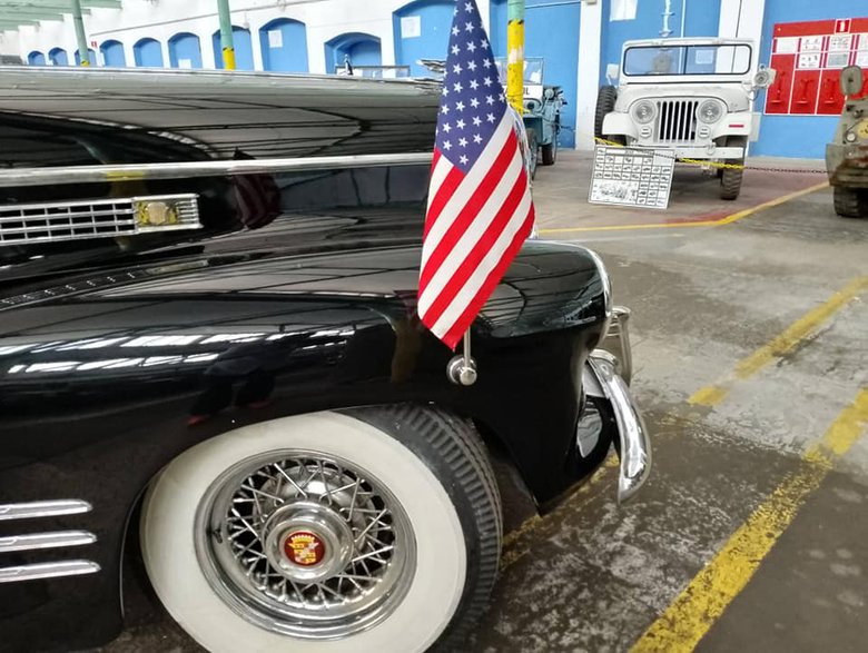 Cadillac z 1941 roku, III generacja, poj. 5,7 litra