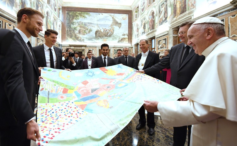 Niemieccy piłkarze spotkali się z papieżem Franciszkiem