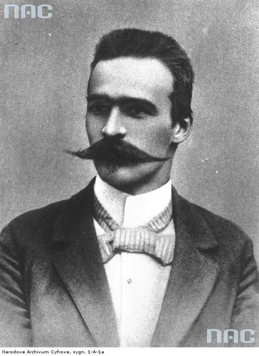 JÓZEF PIŁSUDSKI MNIEJ WIĘCEJ Z OKRESU, KIEDY ZA DOMNIEMANY UDZIAŁ W SPISKU NA ŻYCIE CARA ZOSTAŁ SKAZANY NA POBYT NA SYBERII