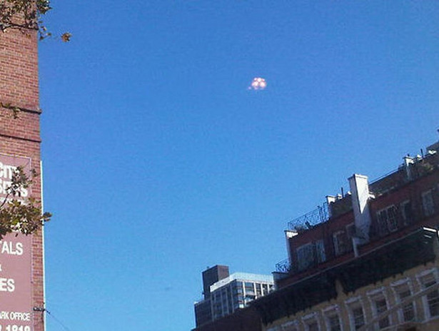 Coś srebrnego nad Nowym Jorkiem. UFO?