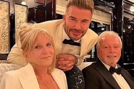 TAŠTA Dejvida Bekama zumirala NJEGOV POLNI ORGAN i njen komentar je da se prevrnete sa stolice! Kad je videla NJEGOV PAKET, NIJE ODOLELA, a on propao u zemlju od sramote