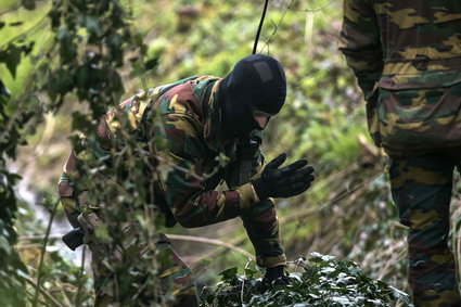 Zamachowiec z Paryża zmienił zdanie. Będzie współpracował z policją