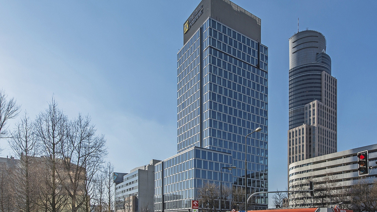 Firma Golub GetHouse podpisała przedwstępną umowę sprzedaży biurowca PRIME Corporate Center w Warszawie na rzecz Warburg-HIH Invest Real Estate. Wieżowiec jest w 100 procentach wynajęty – przez 10 lat będzie nową siedzibą główną Raiffeisen Polbank.