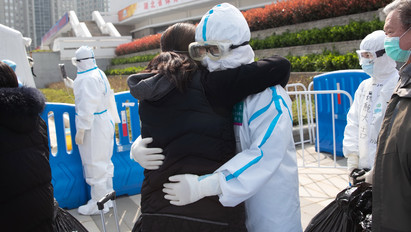 Koronavírus: hatalmas örömhírről árulkodnak a Kínából, a járvány központjából érkezett fotók