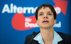 Alternatywa dla Niemiec rośnie w siłę, Merkel traci poparcie. SONDAŻ