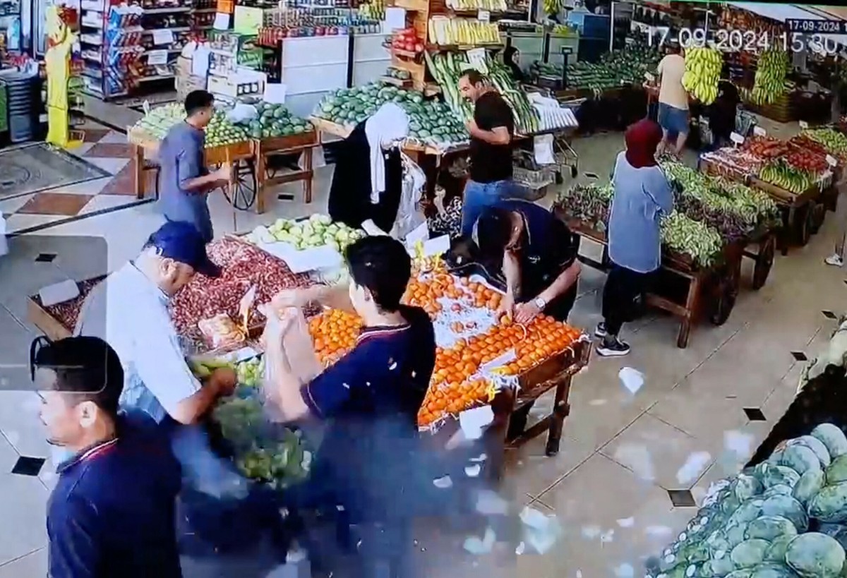 Tajemnica wybuchowych pagerów w Libanie. Kto stoi za produkcją?