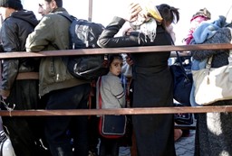 Do Grecji może przybyć nawet 60 tysięcy migrantów. "Musimy przygotować się na zamknięcie granic"