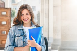 nowy przedmiot w szkołach ponadpodstawowych. 3 500 placówek otrzyma pakiet narzędzi do edukacji obywatelskiej