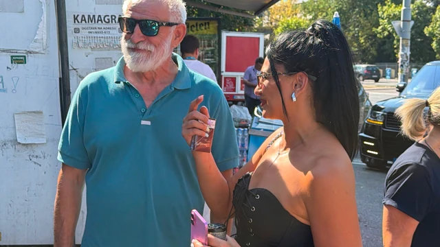 Svi se pitaju ko je stariji muškarac koji je sa Aleksandrom Jakšić došao na potpisivanje ugovor za Elitu 10: "On mi je podrška kroz ceo život!"