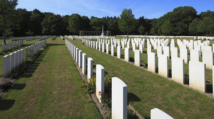 Henry Pullar 1942-ben 25 évesen hunyt el, a rheinbergi temetőben lesz a nyughelye. /Fotó: Getty Images
