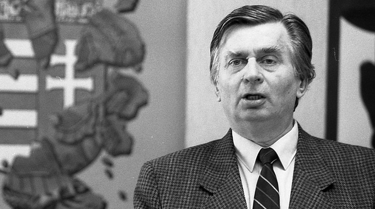 Antal József, a rendszerváltás után Magyarország első szabadon választott miniszterelnöke 28 éve halt meg /Fotó: Fortepan - Szalay Zoltán 
