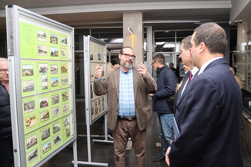 Izložba filatelista povodom otvaranja prvih pošti u Novom Sadu i Petrovaradinu