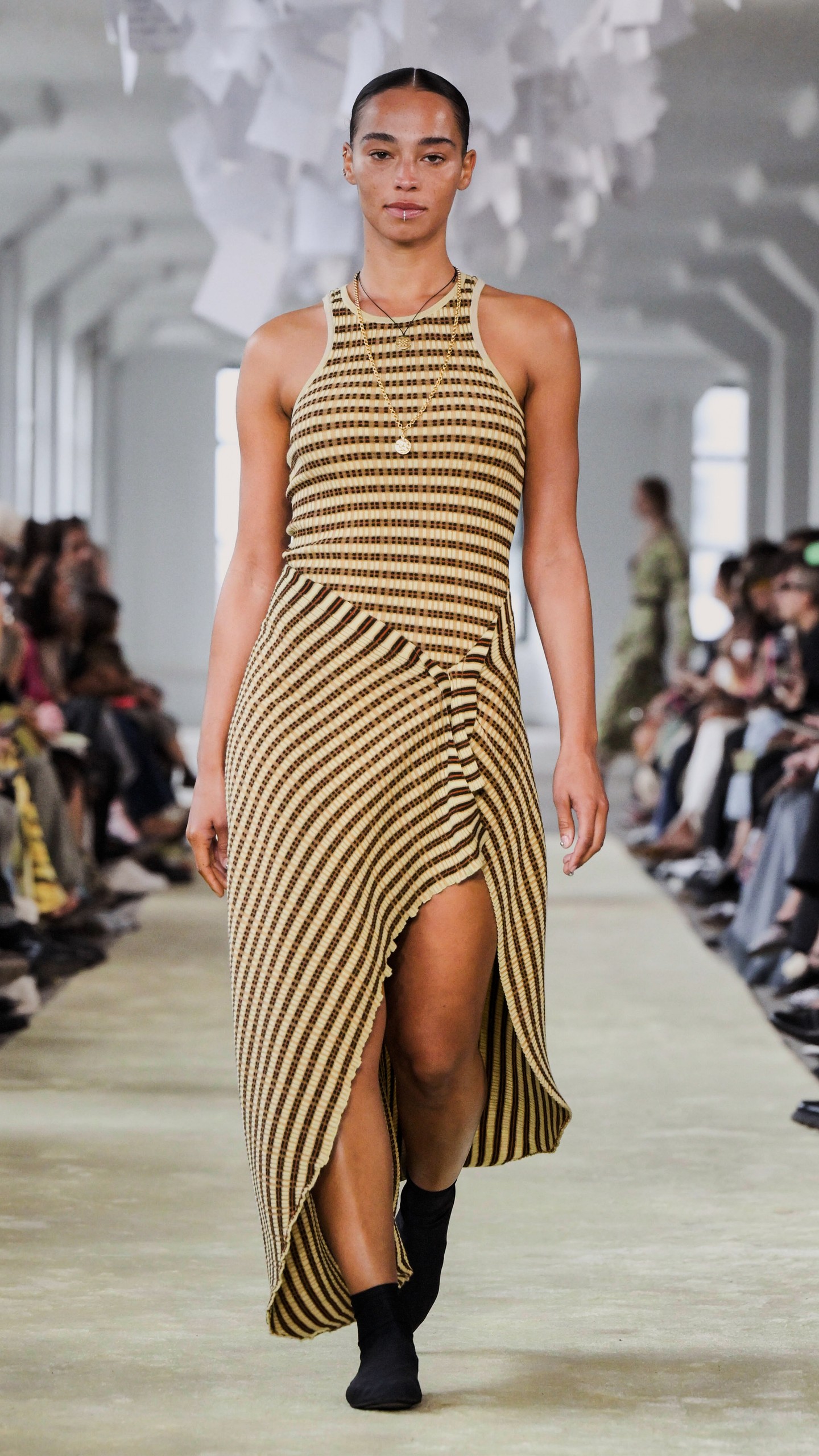 Nanushka 2025 tavasz-nyár, New York Fashion Week