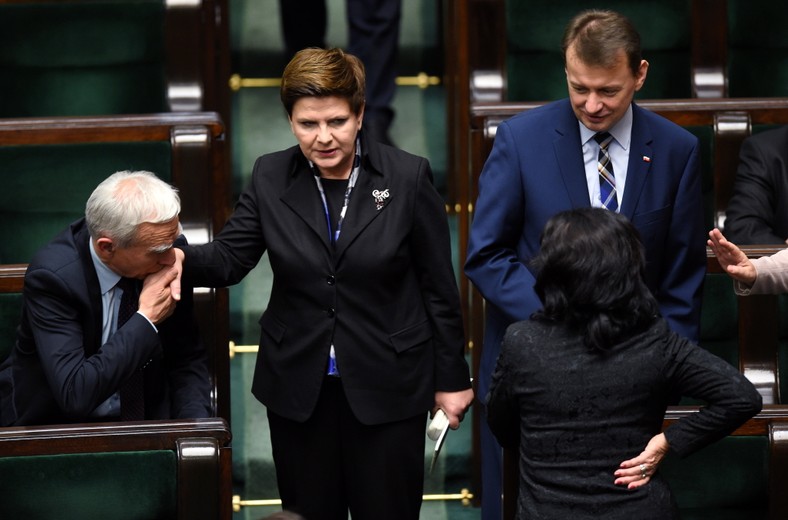 Piotr Naimski, Beata Szydło i Mariusz Błaszczak podczas wczorajszego posiedzenia Sejmu