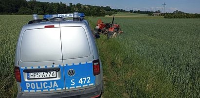 Kiedy zobaczył policję, zaczął uciekać traktorem w pole. Miał 3,6 promila alkoholu we krwi