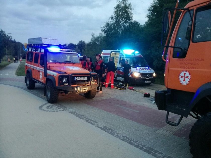 Wiatr porwał skoczków spadochronowych. Dwie osoby nie żyją