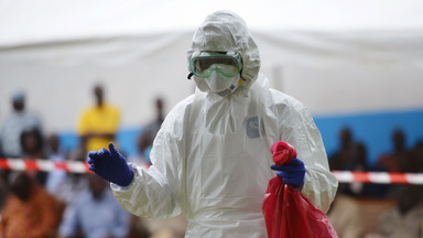 Afryka Zachodnia: Ebola nadal zabija i uderza w gospodarkę