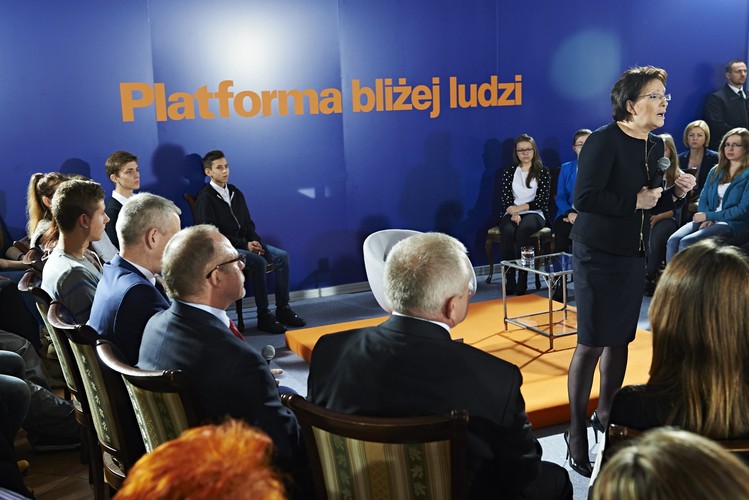 Spotkanie w Pasłęku. Premier Ewa Kopacz jeździ po Polsce