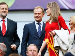 Królewskie kibicowanie: księżna Letizia zadała szyku na meczu Hiszpania - Włochy