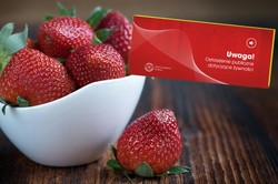 Sanepid ostrzega: skażone truskawki w Biedronce