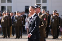 Prezydent mianował nowych generałów i admirałów