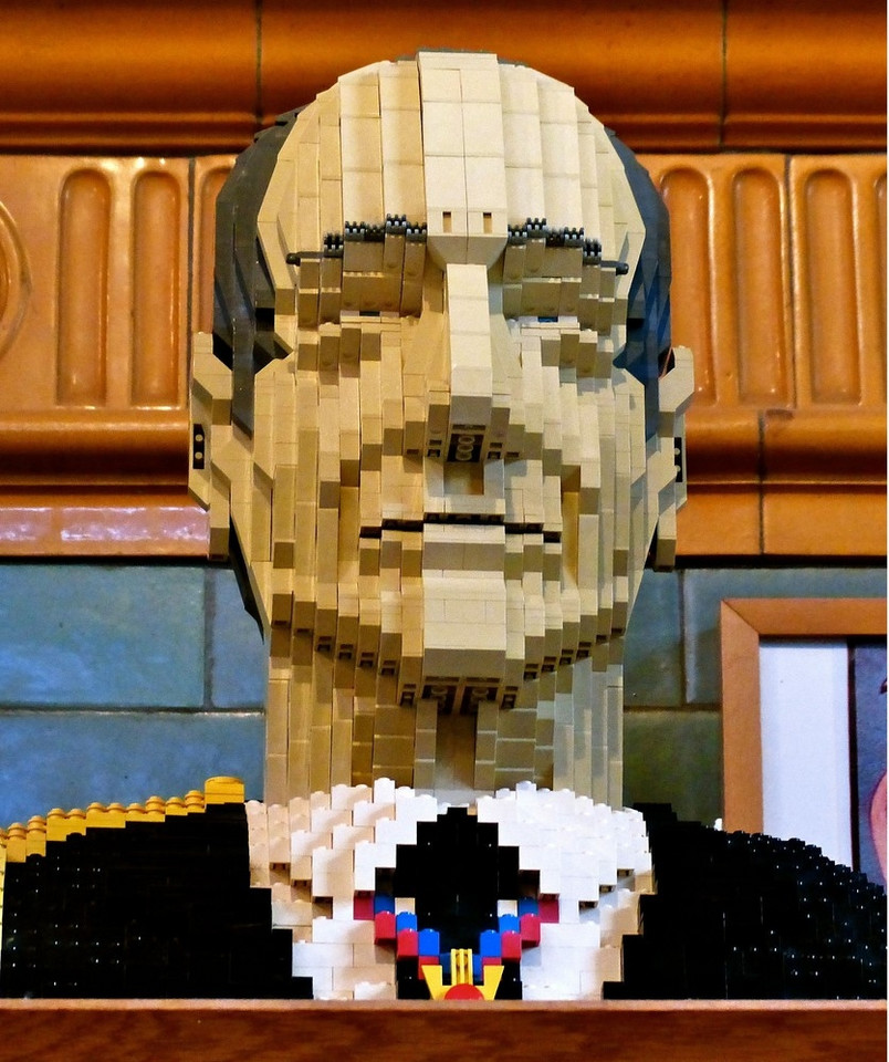 Brytyjska rodzina królewska z klocków Lego