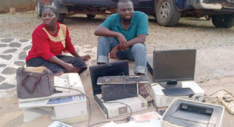 The suspected forgers, Olushola Ogunleye and Isiaka Adebeshin