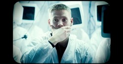 Sebastian Fabijański przedstawia teledysk "Jason Bourne"