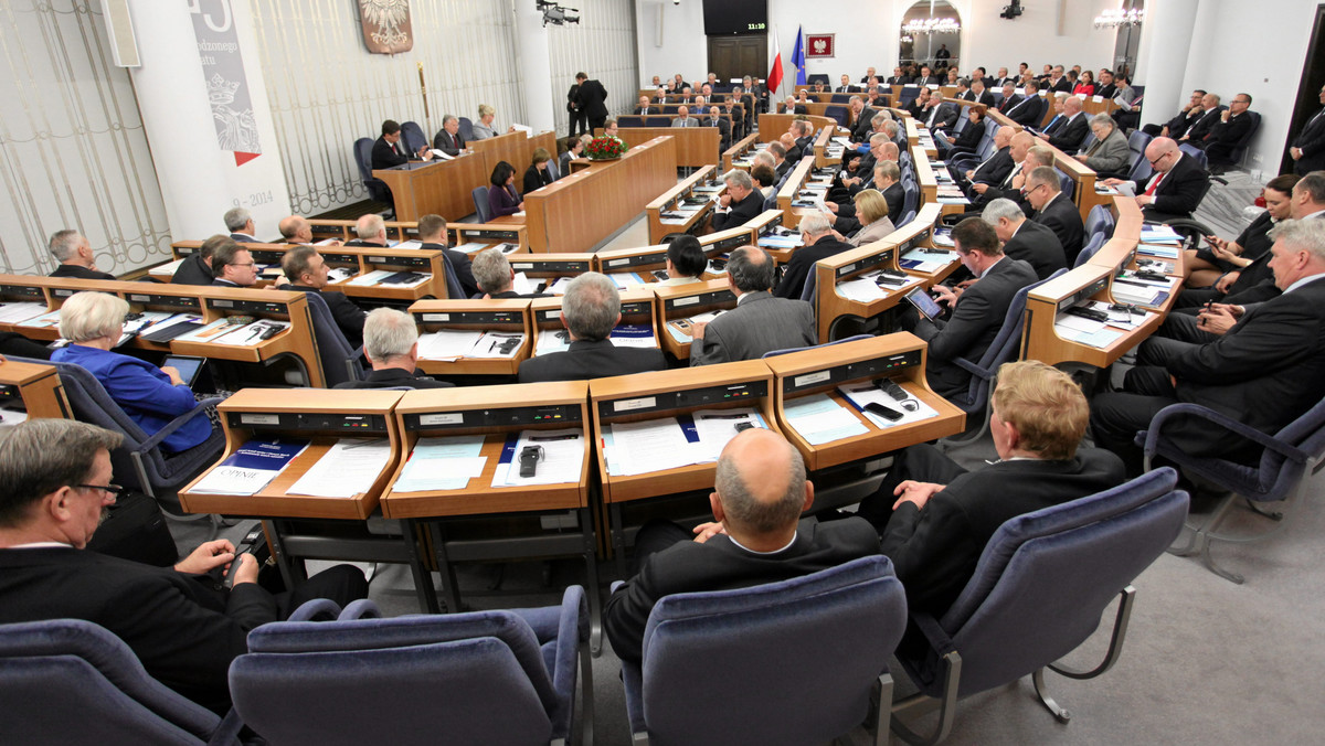 Senat opowiedział się za ratyfikacją Konwencji Rady Europy o zapobieganiu i zwalczaniu przemocy wobec kobiet i przemocy domowej. Ustawę w tej sprawie poparło 49 senatorów, przeciwnych było 38, a jedna osoba wstrzymała się od głosu.