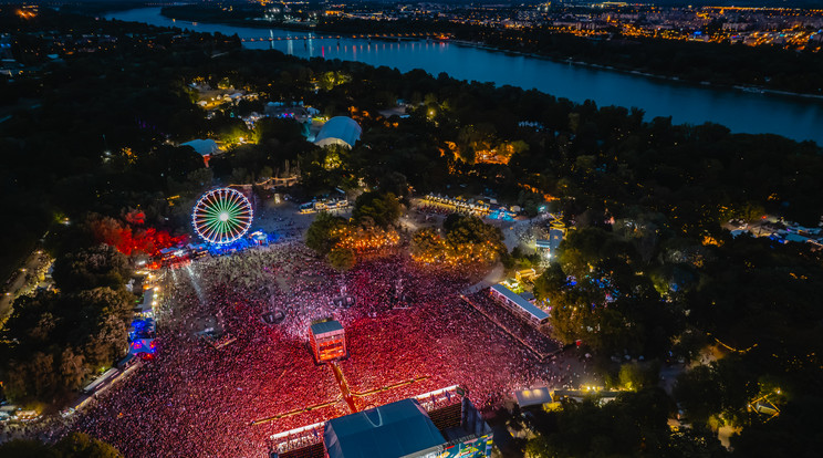 Több száz fellépő a több tízezer ember előtt, de vajon ki kerül a legtöbbe? / Fotó: Sziget Fesztivál