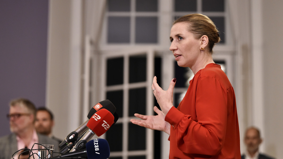 Liderka Partii Socjaldemokratycznej Mette Frederiksen będzie nową szefową duńskiego rządu. Po trzytygodniowych negocjacjach zawarła ona porozumienie z przywódcami pozostałych ugrupowań lewicowych z tzw. "czerwonego bloku" ws. poparcia dla jej gabinetu.
