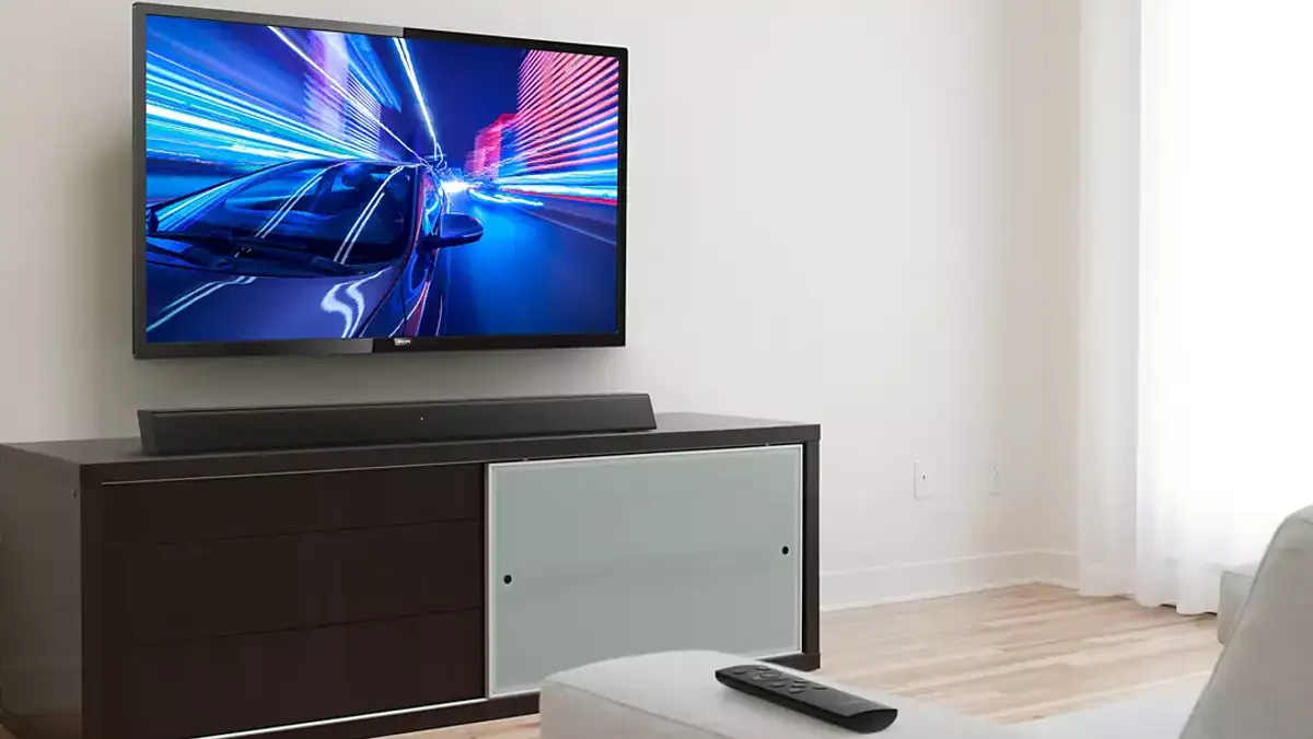 Przyzwoity soundbar nie musi być drogi i już za mniej niż 1000 zł można kupić sprzęt, który zauważalnie poprawi jakość dźwięku w czasie oglądania filmów i telewizji.