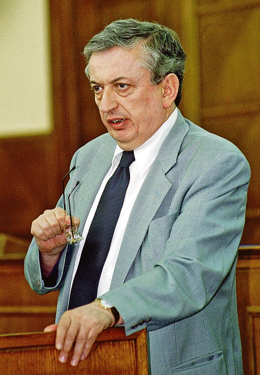 Zlatan Peručić