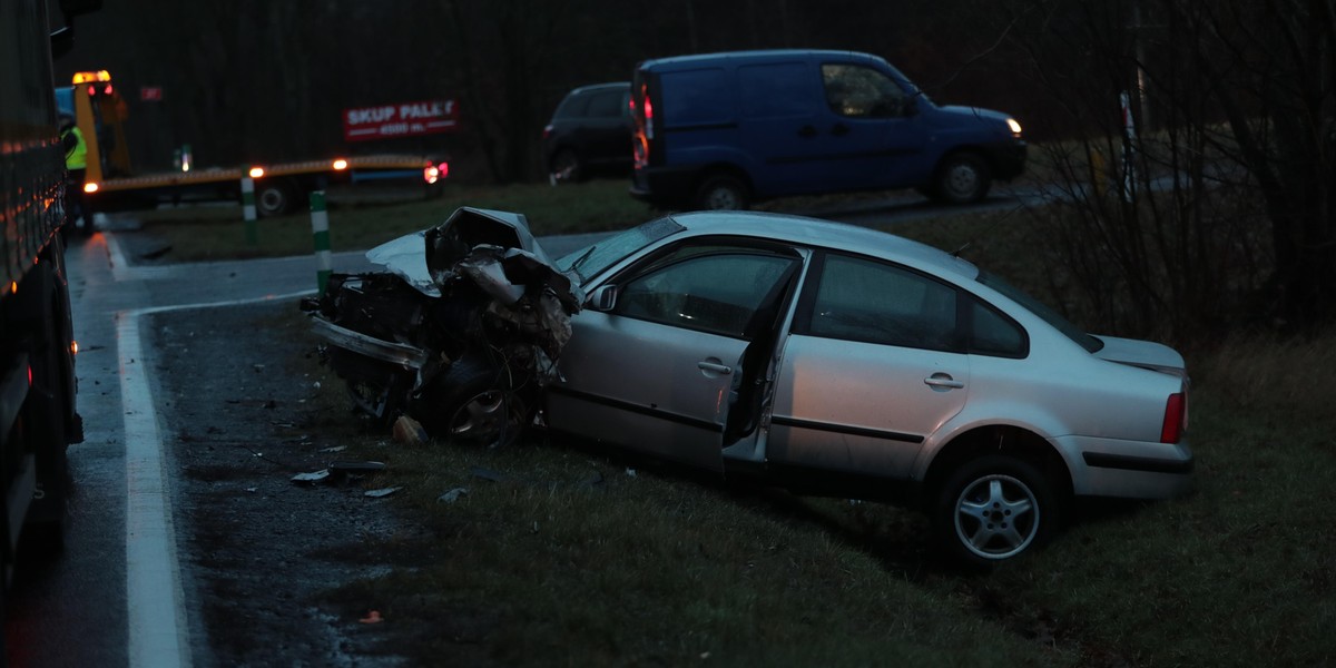 Groźny wypadek na "trasie śmierci" pod Zieloną Górą