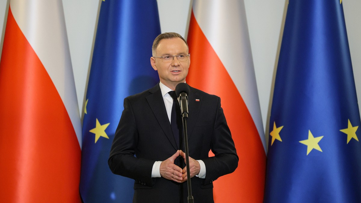 Andrzej Duda ominie inaugurację Donalda Trumpa, ponieważ będzie na Forum Ekonomicznym w Davos [Źródło: Onet]