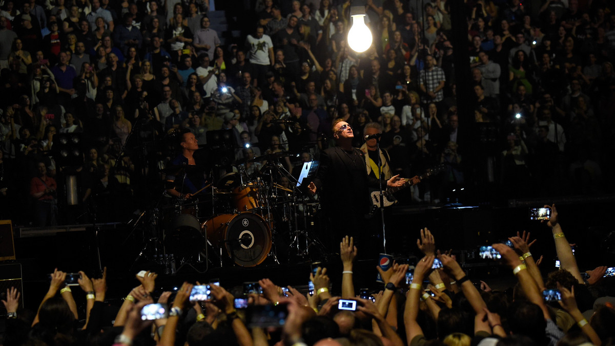 U2 w Vancouver (fot. Kevin Mazur)
