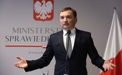 Akta sprawy śmierci Igora Stachowiaka na razie nie będą jawne. Mimo obietnic ministra sprawiedliwości