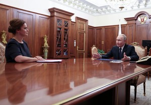 Ana Civiljeva i Vladimir Putin u Kremlju u Moskvi 1. juna