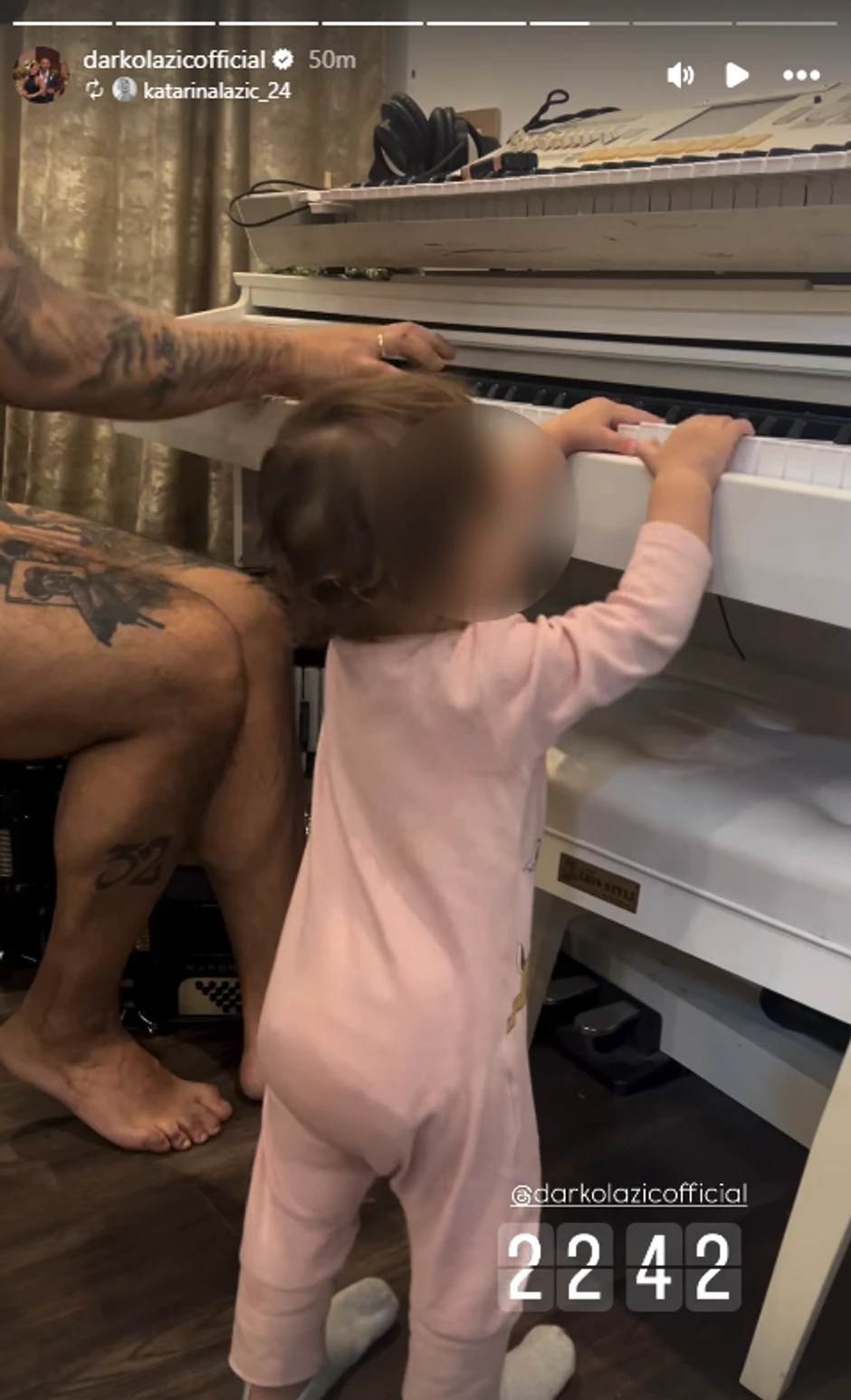 Darko Lazić i Katarina objavili snimak ćerke Srne kako svira klavir