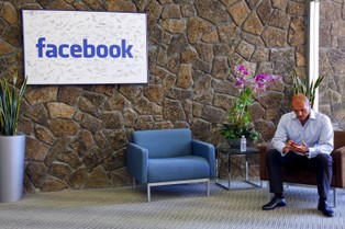 Content designer, czyli jak Facebook zagonił kreatywnych do roboty