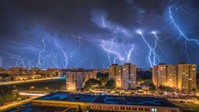 Mit ne tegyen, ha odakint tombol a vihar? című cikk nyitóképe